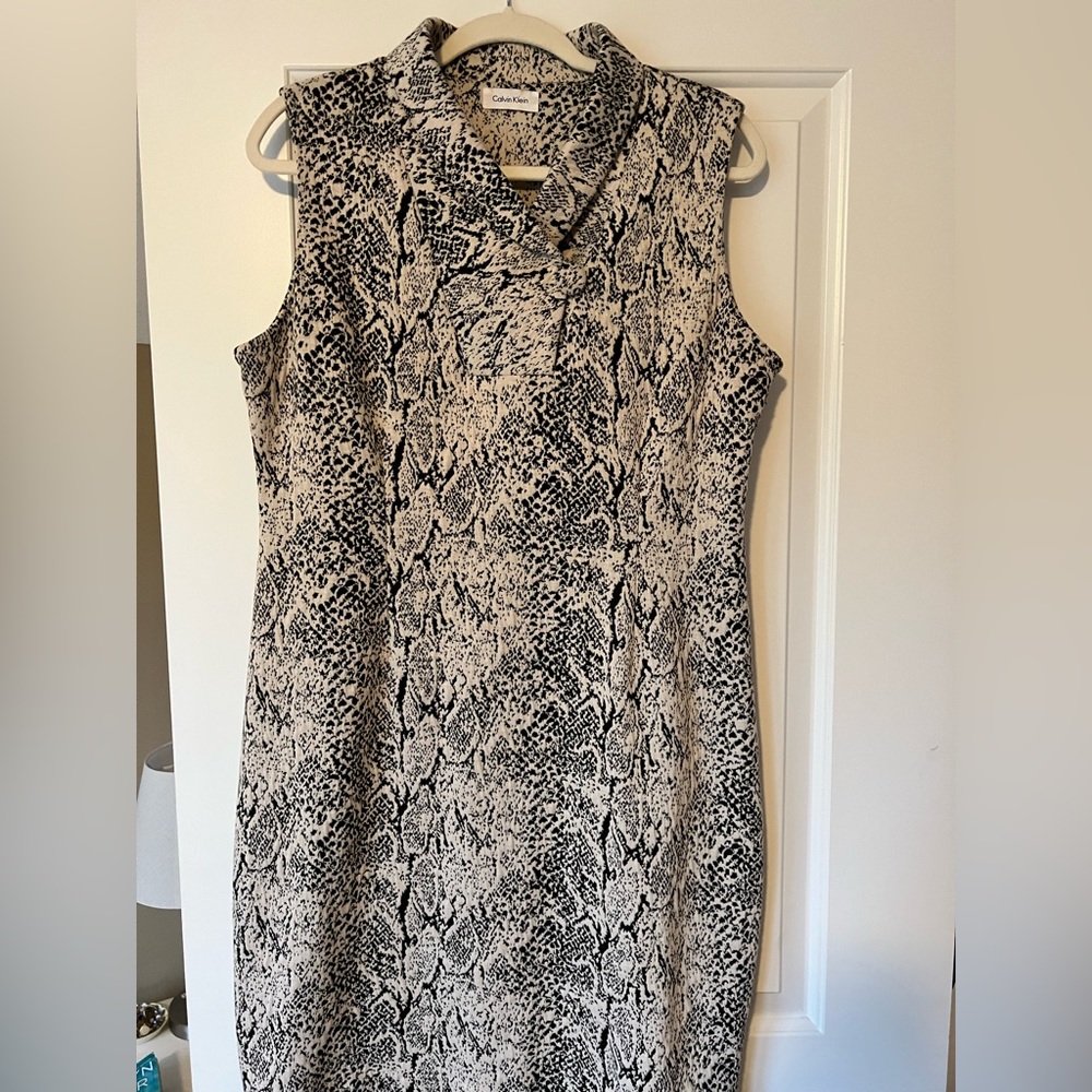 Snake Calvin Klein Dress, Large